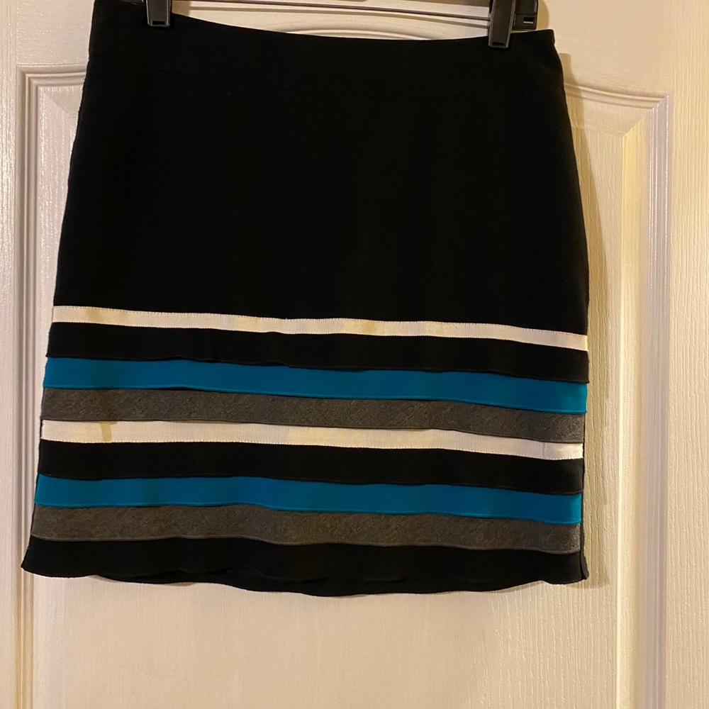 WHBM pencil skirt black,grey,turquoise,ecru size 8 - Picture 3 of 5